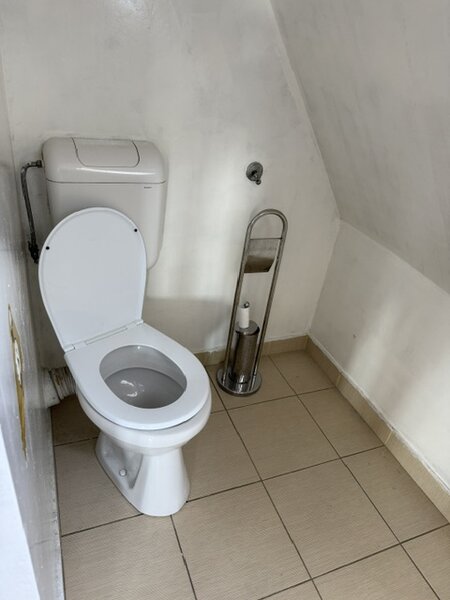 Piata Victoriei, oferta inchiriere ap. 4 cam. in vila,
